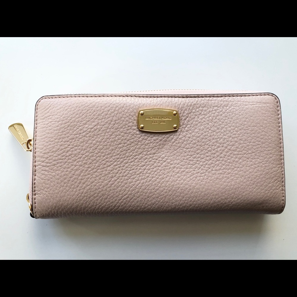 Michael Kors Jet Set Travel Wallet Wristlet